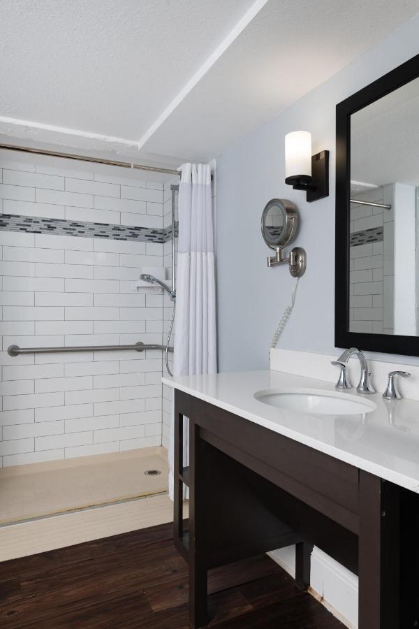 Club Wyndham Riverside Suites Сан-Антонио Экстерьер фото