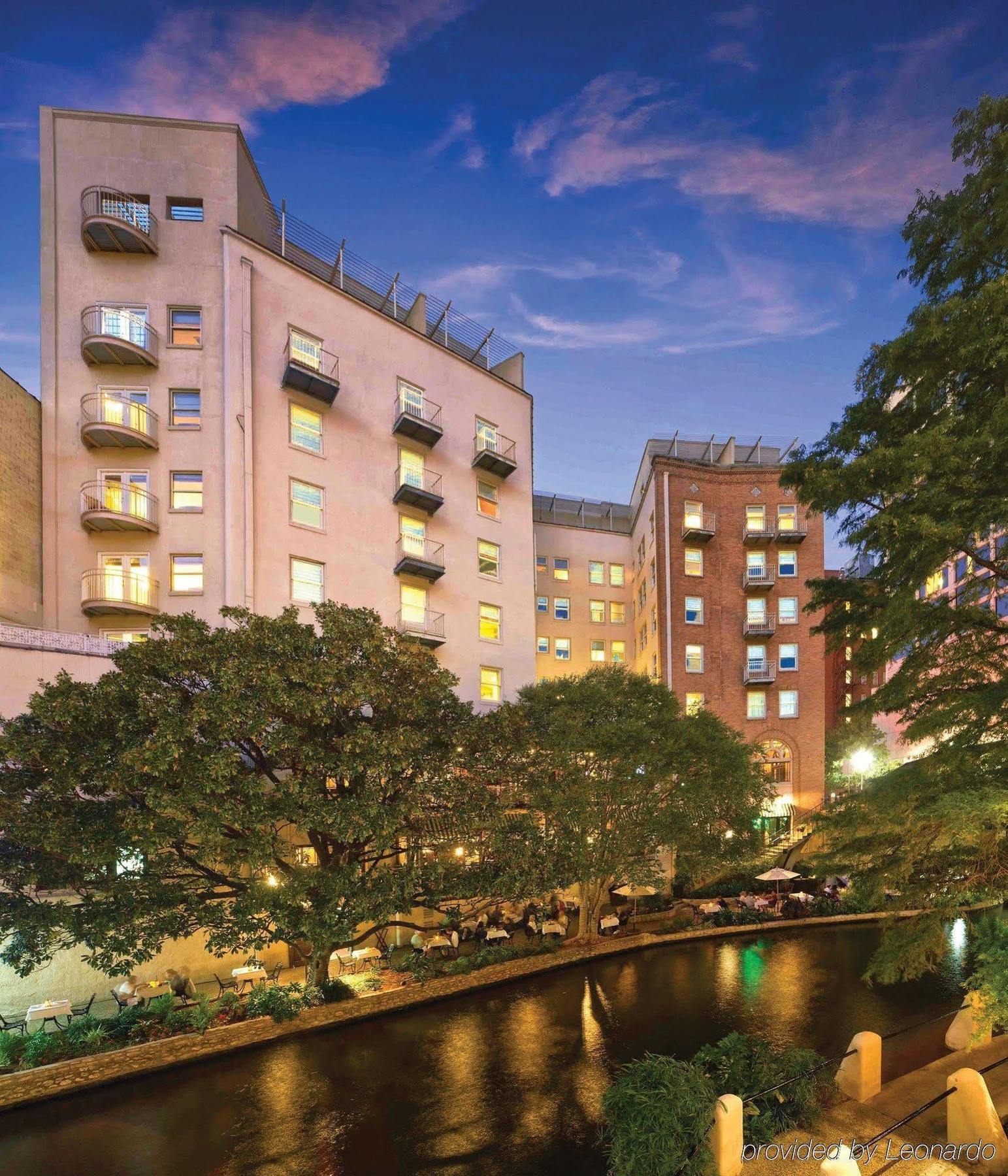 Club Wyndham Riverside Suites Сан-Антонио Экстерьер фото