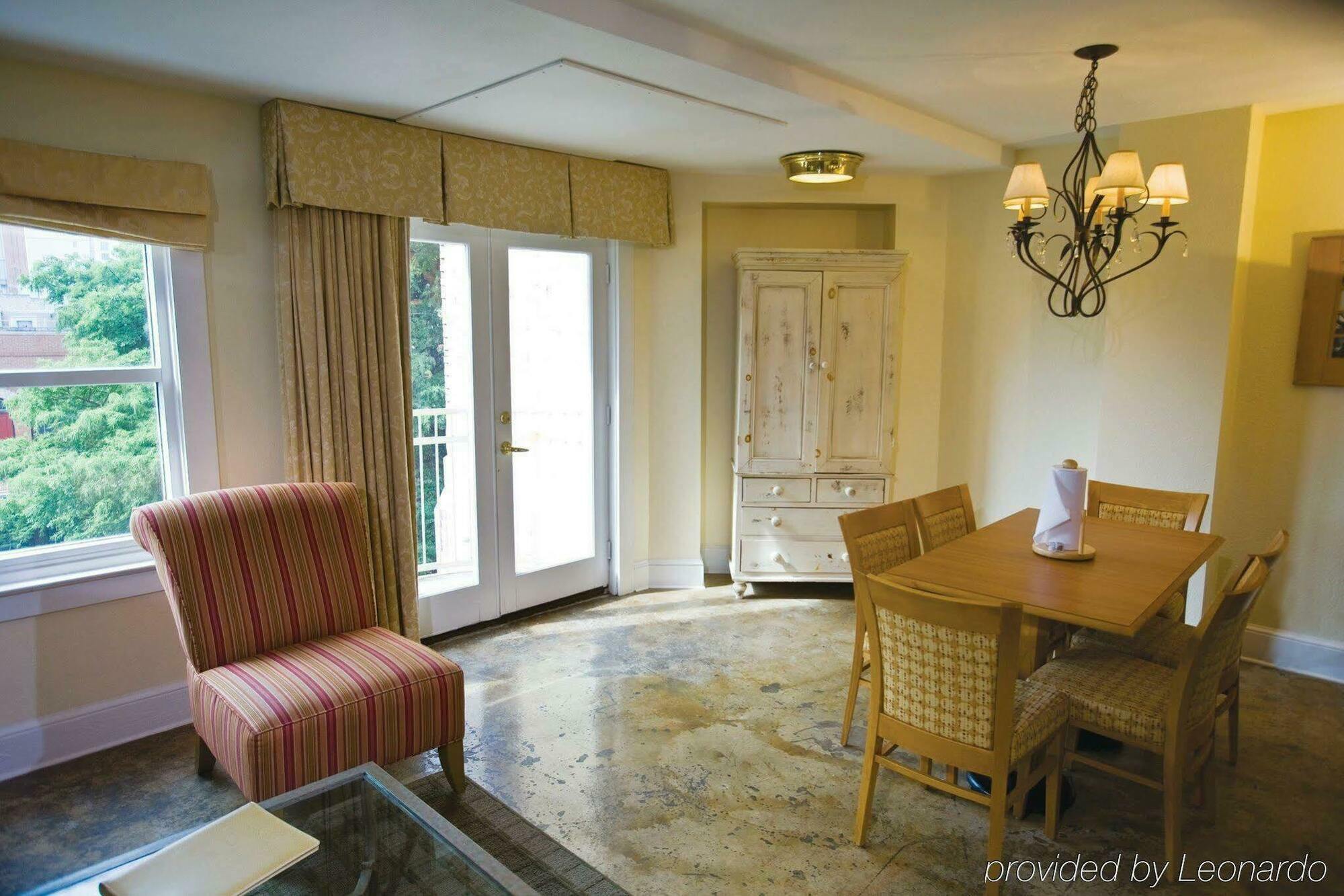 Club Wyndham Riverside Suites Сан-Антонио Экстерьер фото